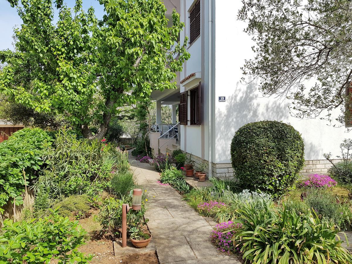 Apartments Monica Novalja Exterior photo